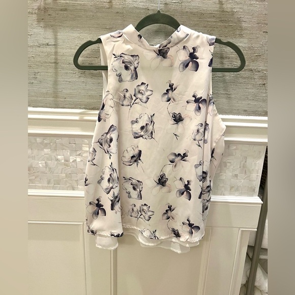 Grayson threads large floral mock neck swingy sleeveless top white gray lavender - Picture 1 of 12